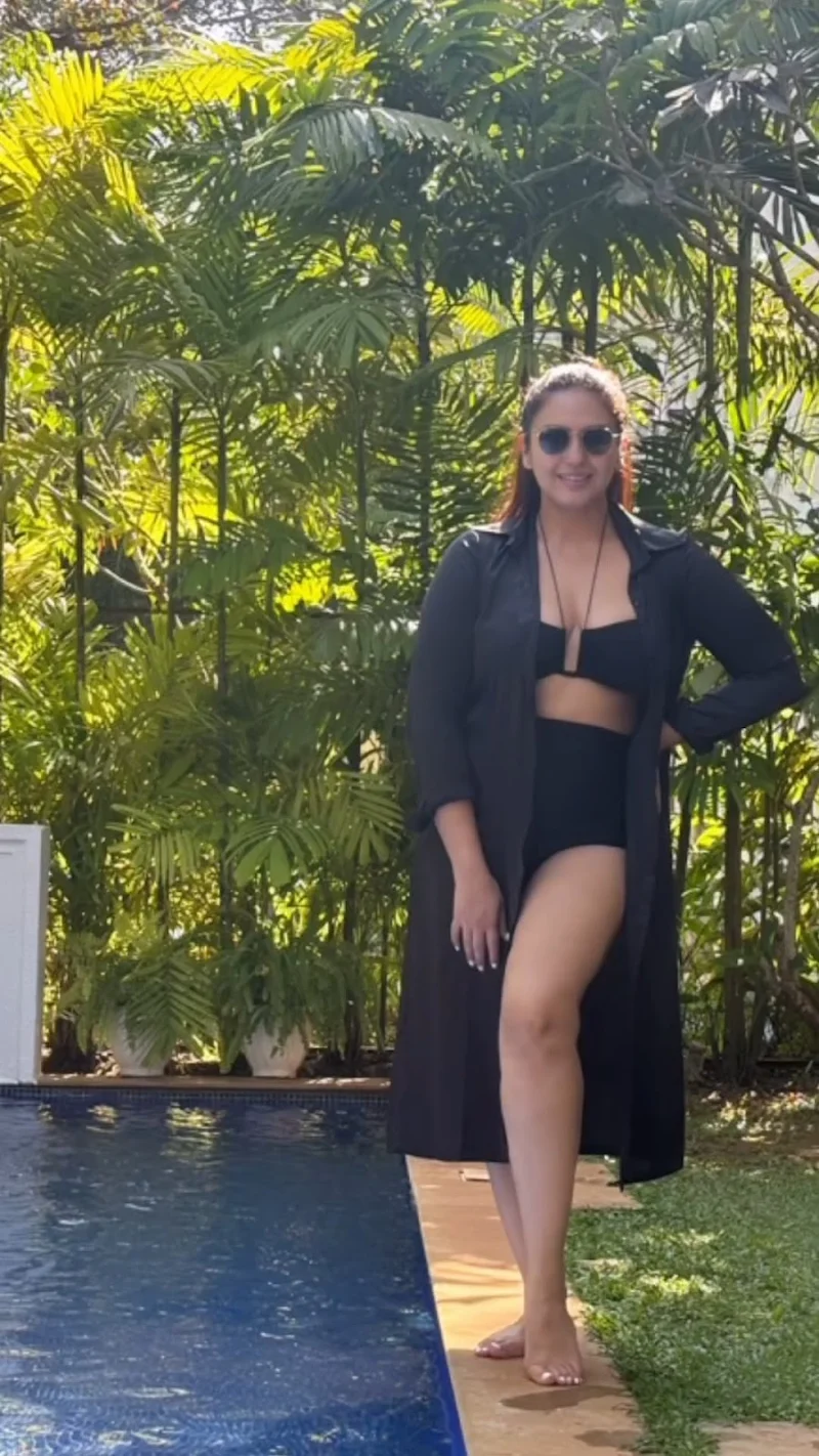 huma qureshi black bikini curvy indian actress