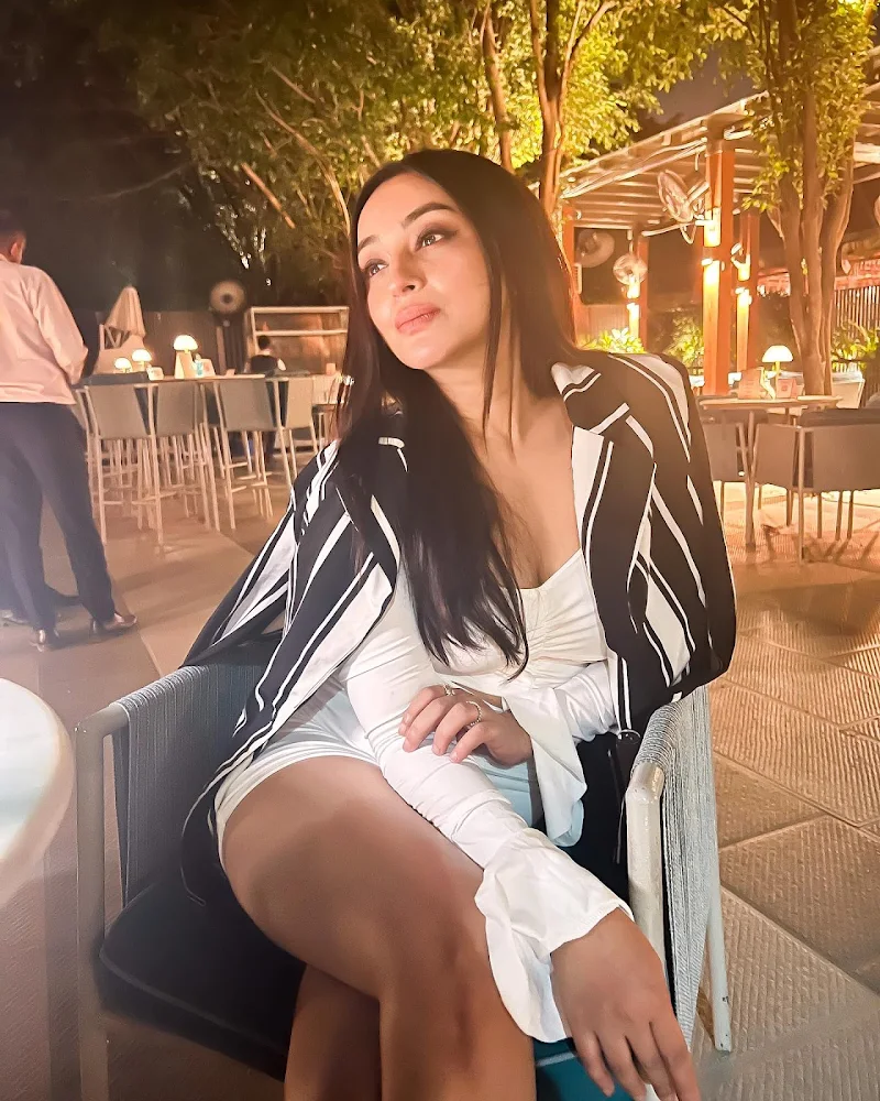 Iira Soni sexy legs short white dress