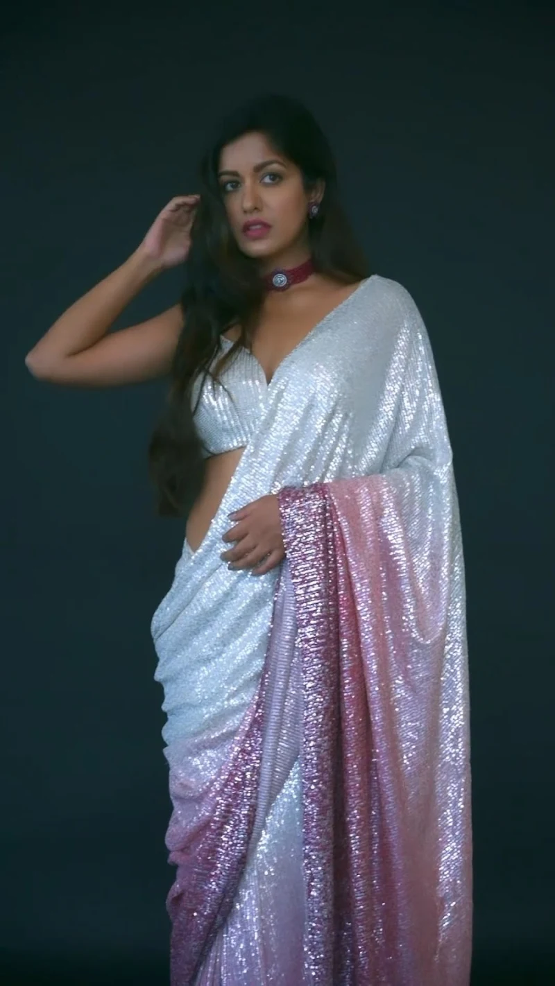 Ishita Dutta saree hot actress