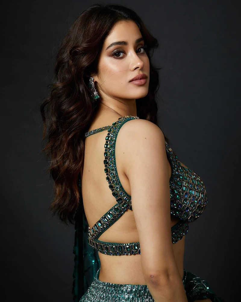 Janhvi kapoor backless green outfit hot actress