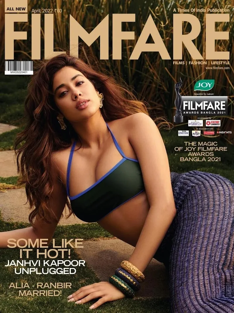 Janhvi Kapoor cleavgae hot photoshoot filmfare magazine