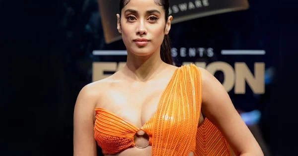 Janhvi Kapoor slayed in this cleavage baring orange color outfit at Blender’s Pride Fashion Tour – see photos.