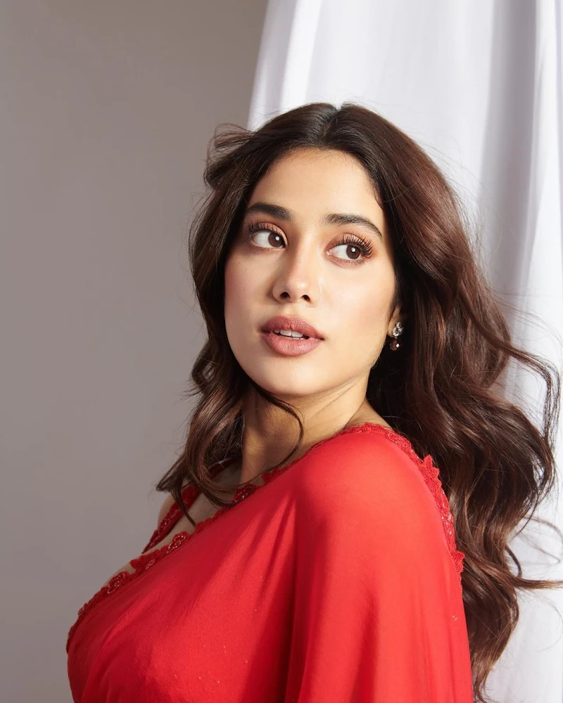 Janhvi Kapoor red saree curvy hot actress