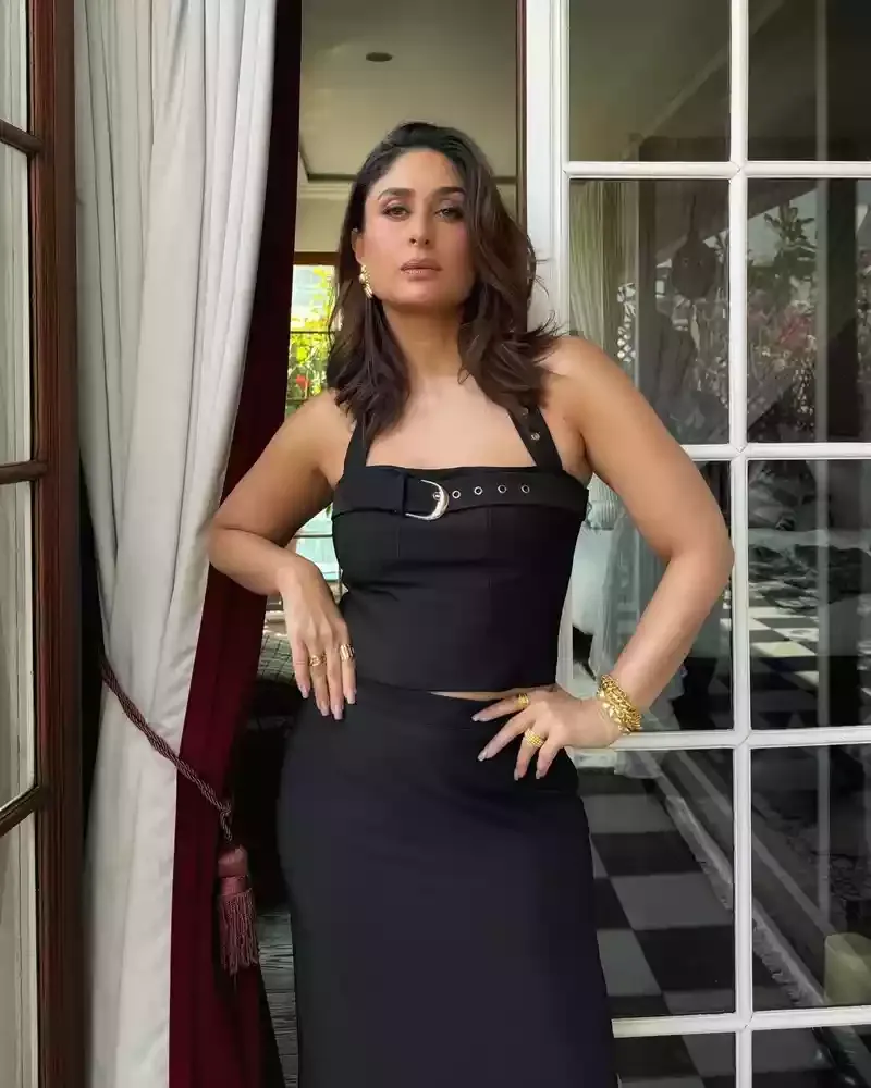 kareena kapoor black outfit hot actress