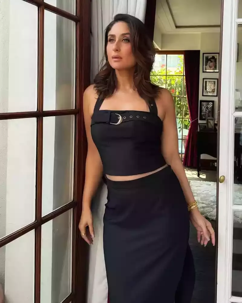 kareena kapoor black outfit hot actress