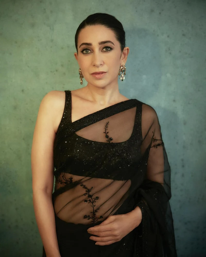 Karishma Kapoor black saree hot actress