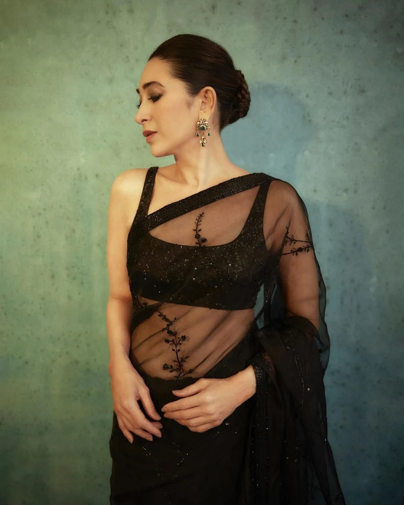 Karishma Kapoor black saree hot actress