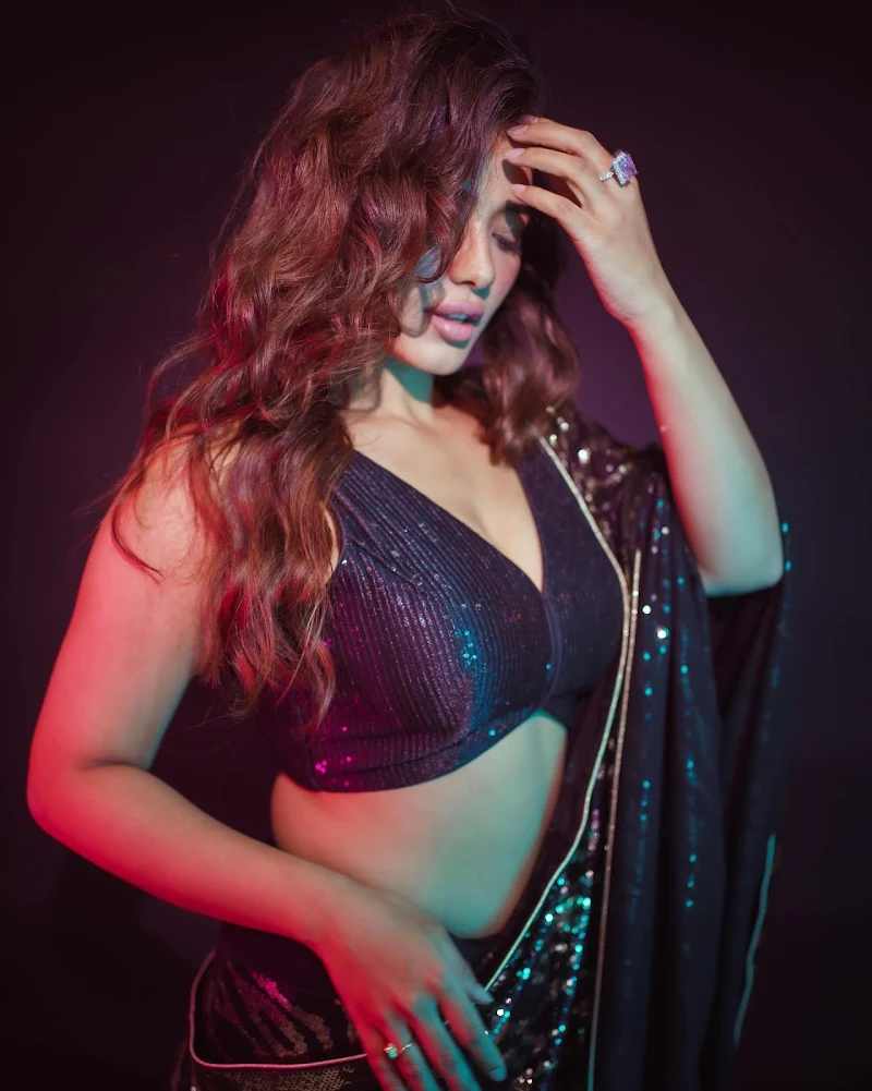 Ketika Sharma black saree cleavage curvy actress