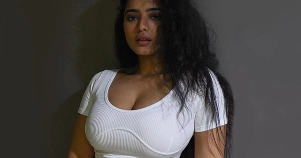 Ketika Sharma in this cleavage baring white crop top sets social media on fire – flaunts her fine curves.