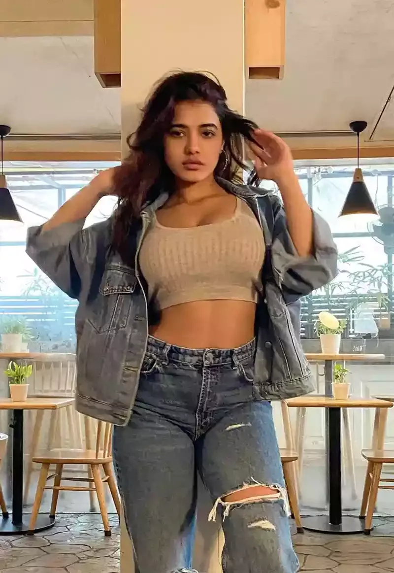 ketika sharma crop top jeans busty indian actress copy