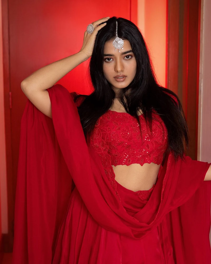 Ketika Sharma curvy actress red lehanga