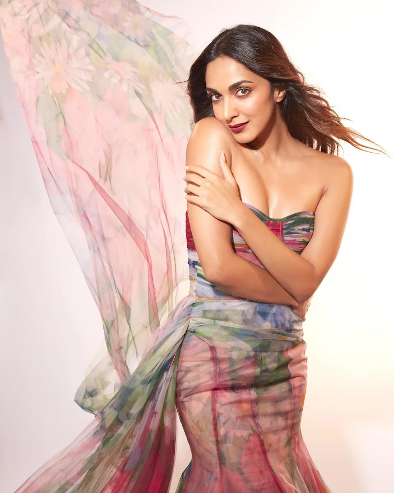 Kiara Advani cleavage off shoulder dress