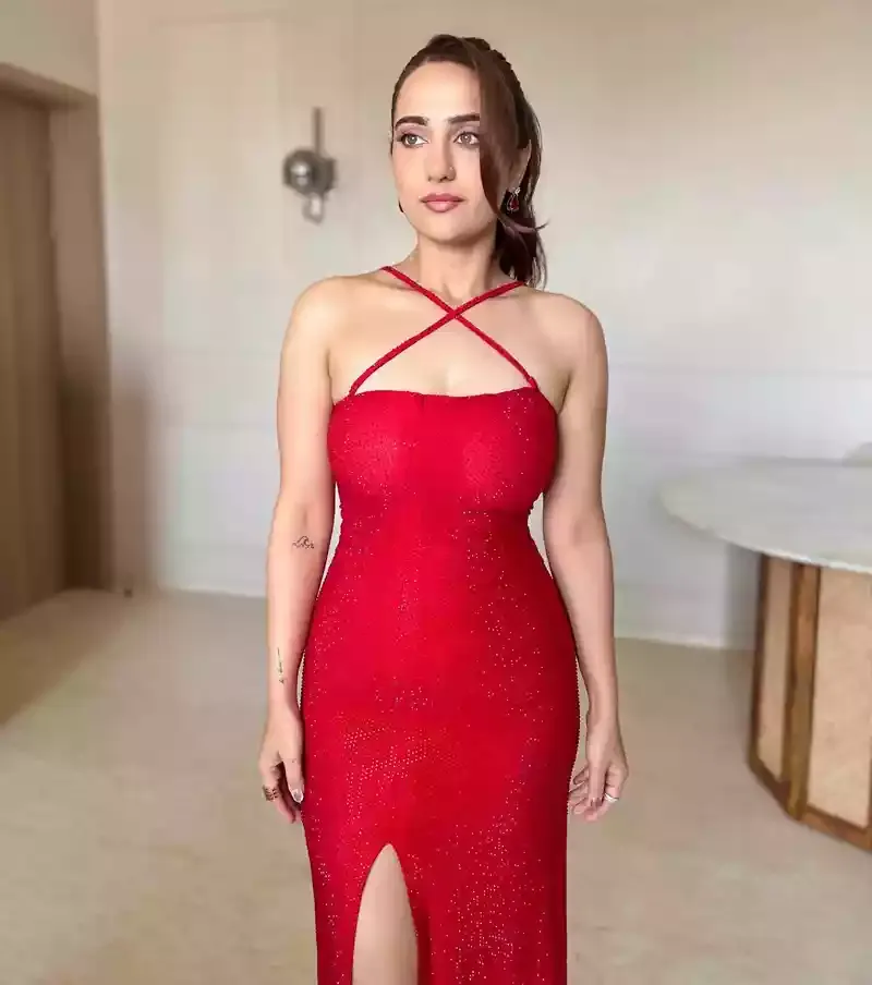 kusha kapila bodycon red dress curvy indian actress