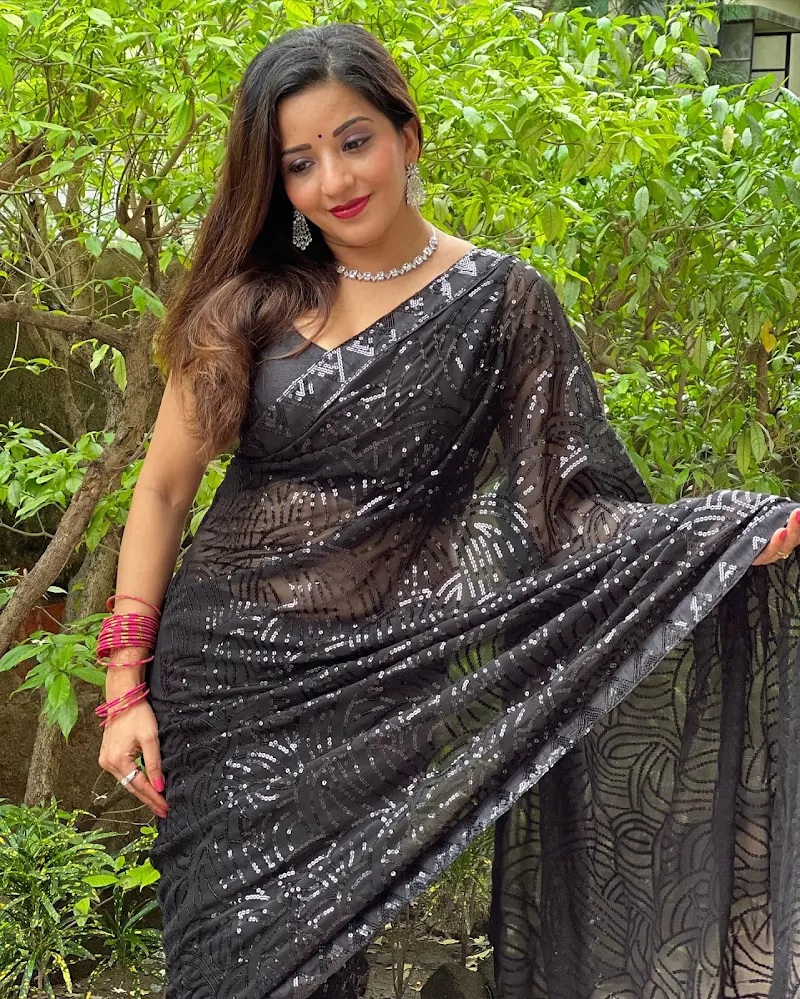 monalisa black saree cleavage curvy hot actress