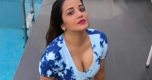 monalisa cleavage bikini busty indian actress