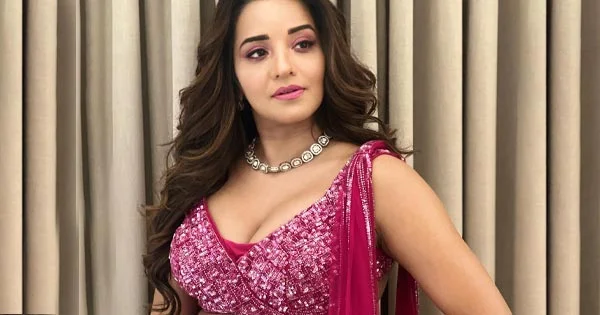 Monalisa in cleavage baring pink Indian attire looks stunning – see photos and video