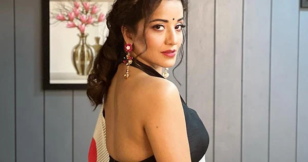 Monalisa oozes hotness in saree with backless blouse – see pics.