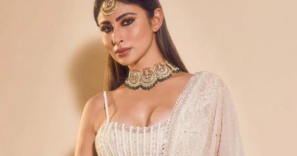 mouni roy white lehanga cleavage hot actress