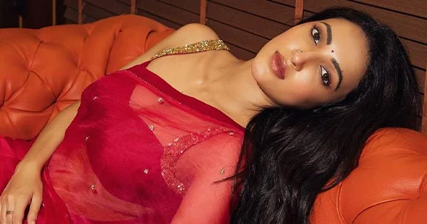 Rules Ranjann actress Neha Shetty in see through red saree wowed fans – see pics.