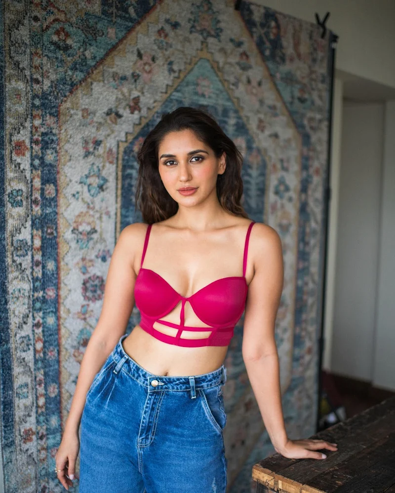 Nikita Dutta cleavage red bra jeans hot actress