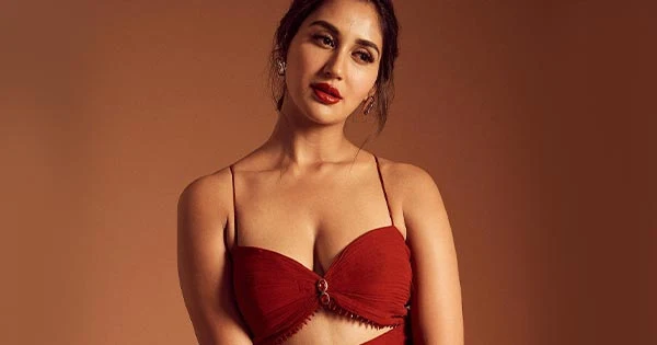 Nikita Dutta looked too hot to handle in this cleavage baring red outfit – see now.