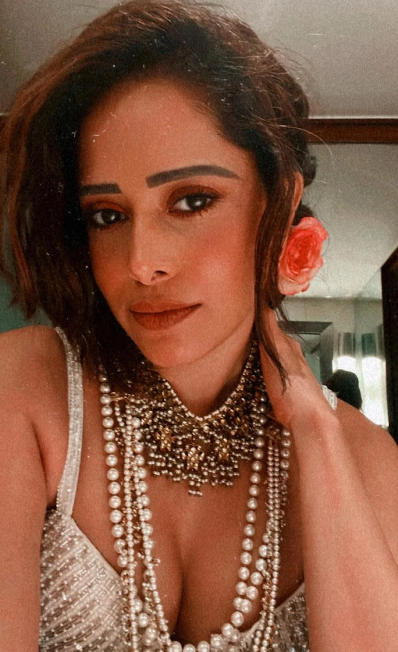 Nushrratt bharuccha cleavage selfie hot actress