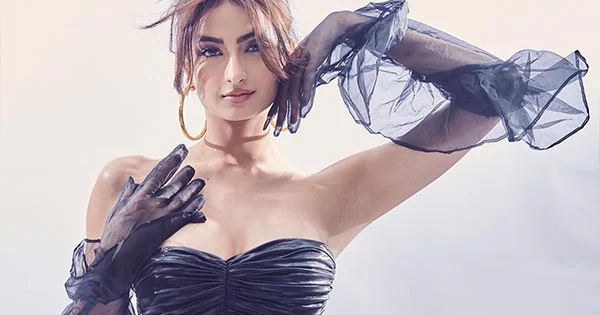 Palak Tiwari in black off shoulder bodycon dress sets temperature soaring in style – see pics.