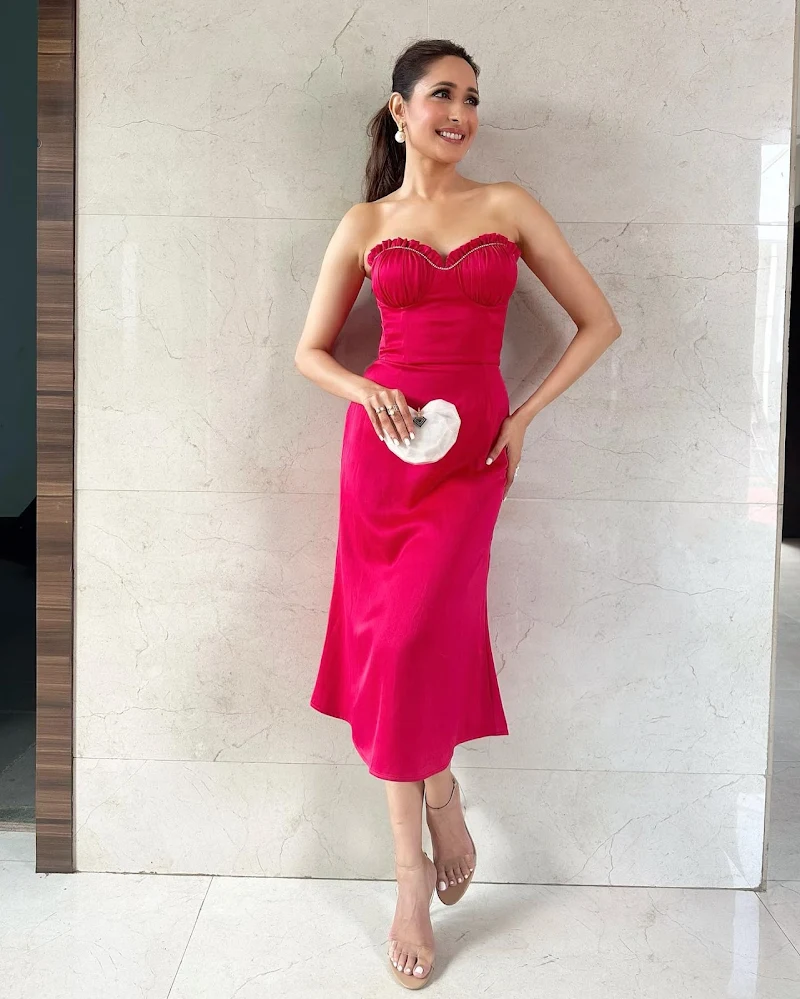 pragya jaiswal off shoulder red dress