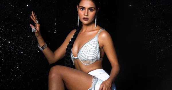 priyanka chahar choudhary white top skirt hot