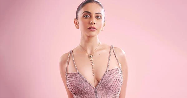 rakul preet cleavage stylish dress