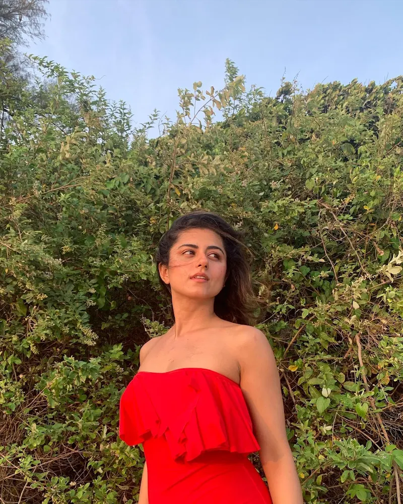 ridhi dogra red swimsuit jawan actress