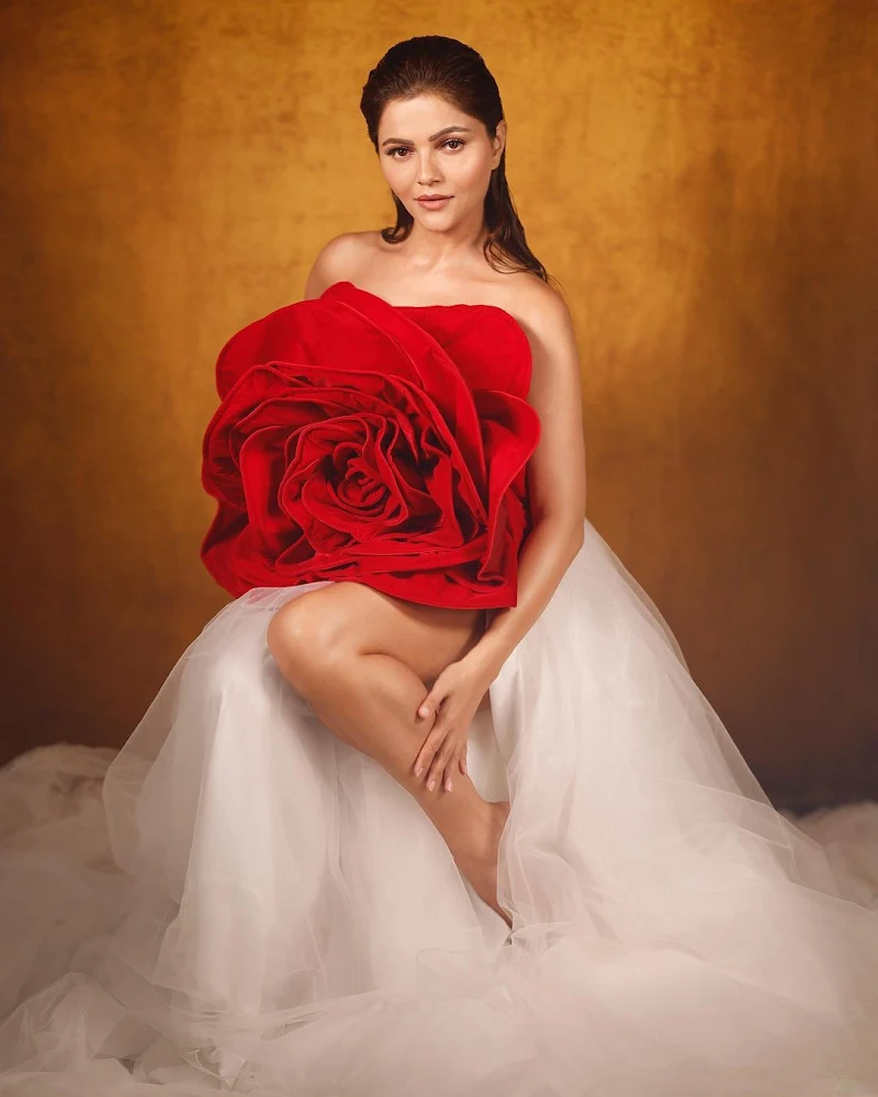 Rubina Dilaik rose dress sexy legs