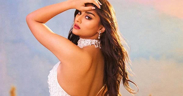 Dabangg 3 actress, Saiee Manjrekar, in backless tight fit dress shows off her fine curvy figure – see now.