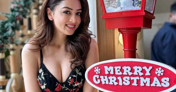 Sandeepa Dhar put on a busty display celebrating Christmas – see pics.