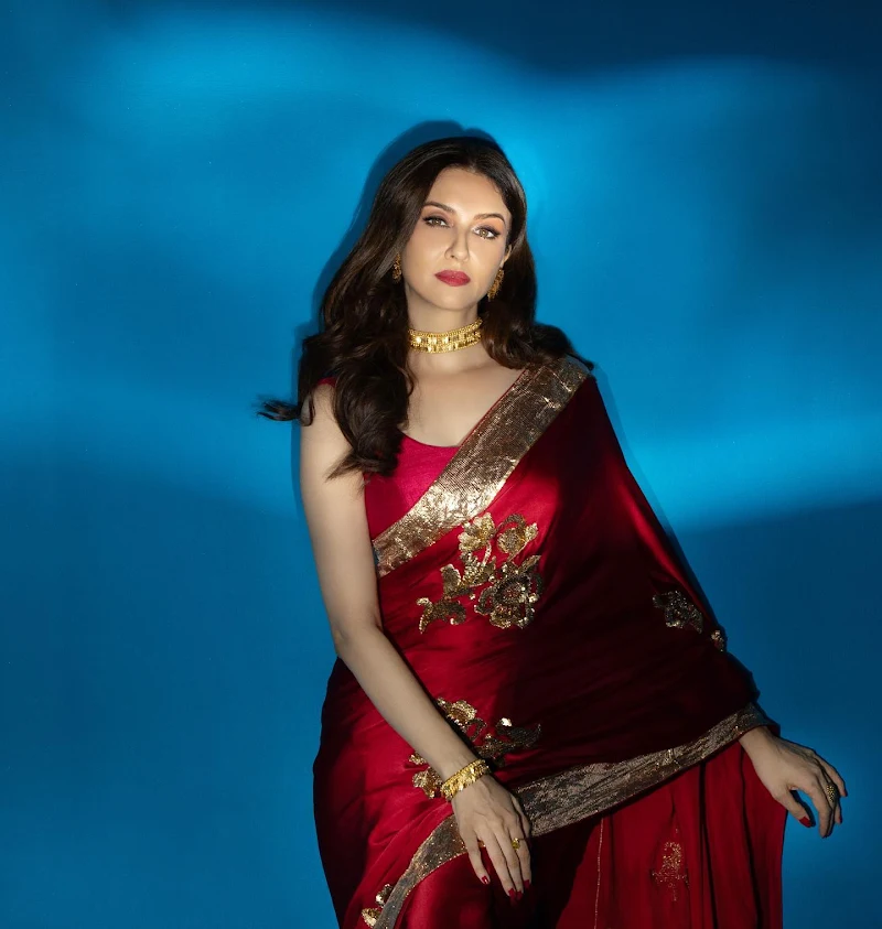 saumya tandon saree hot tv actress