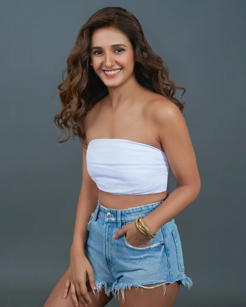 shakti mohan crop top shorts