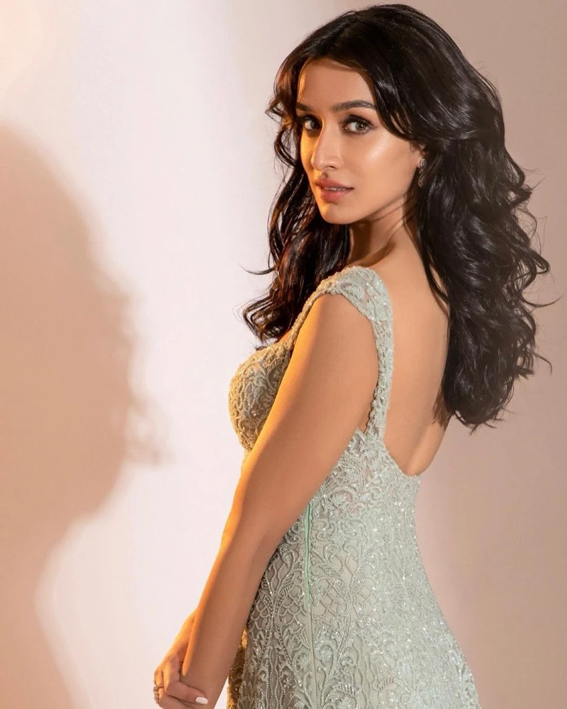 Shraddha Kapoor backless dress hot actress