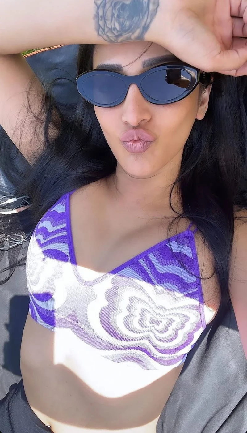 shruti haasan bikini selfie salaar actress