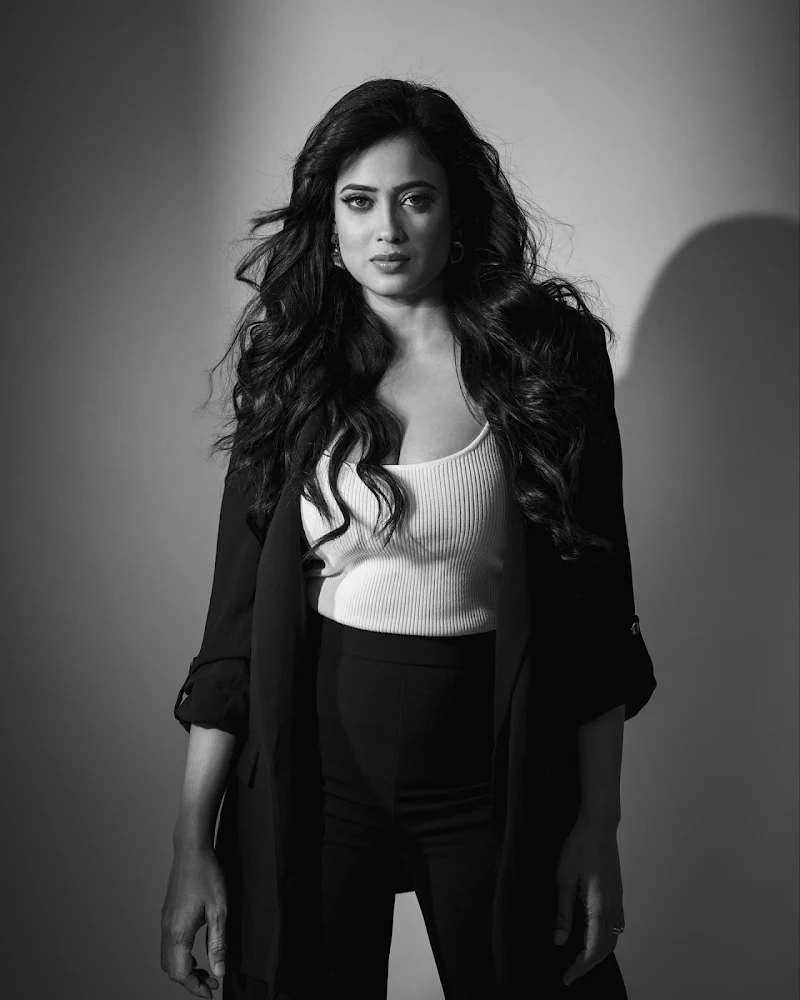 shweta tiwari busty blazer pants hot actress