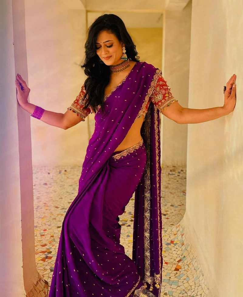 shweta tiwari purple saree hot tv actress