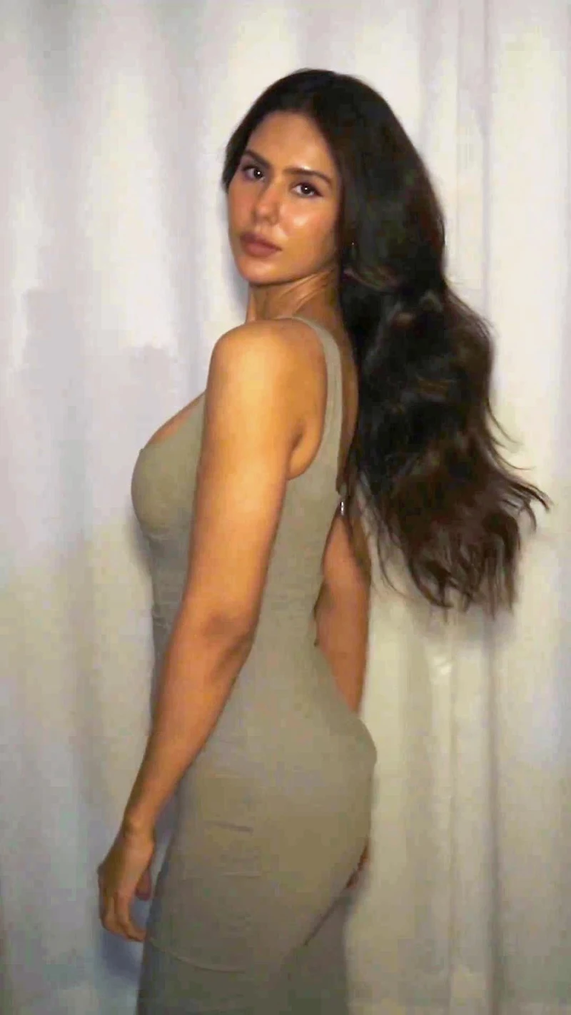 Sonam Bajwa tight dress sexy toned body hot punjabi actress