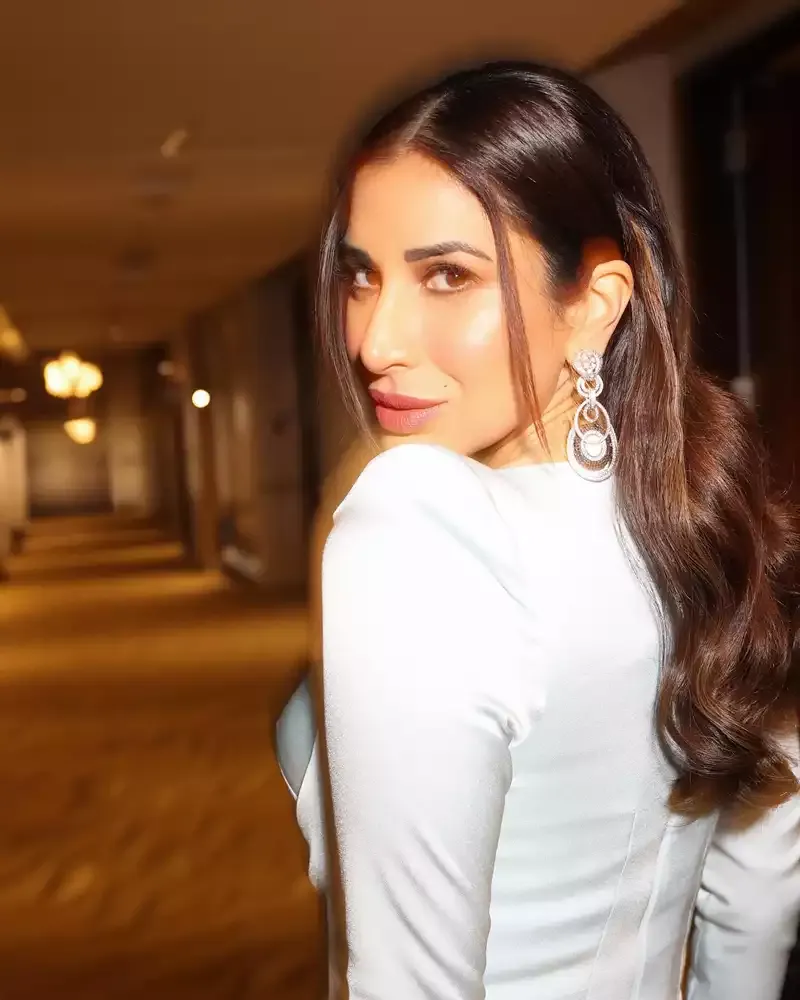 sophie choudry cleavage white dress