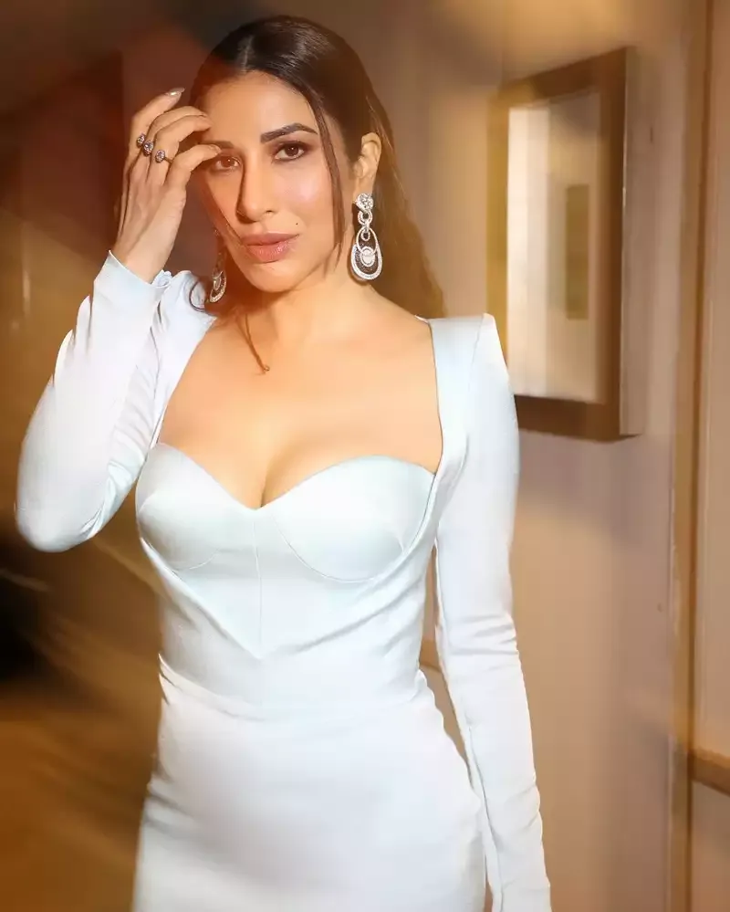 sophie choudry cleavage white dress