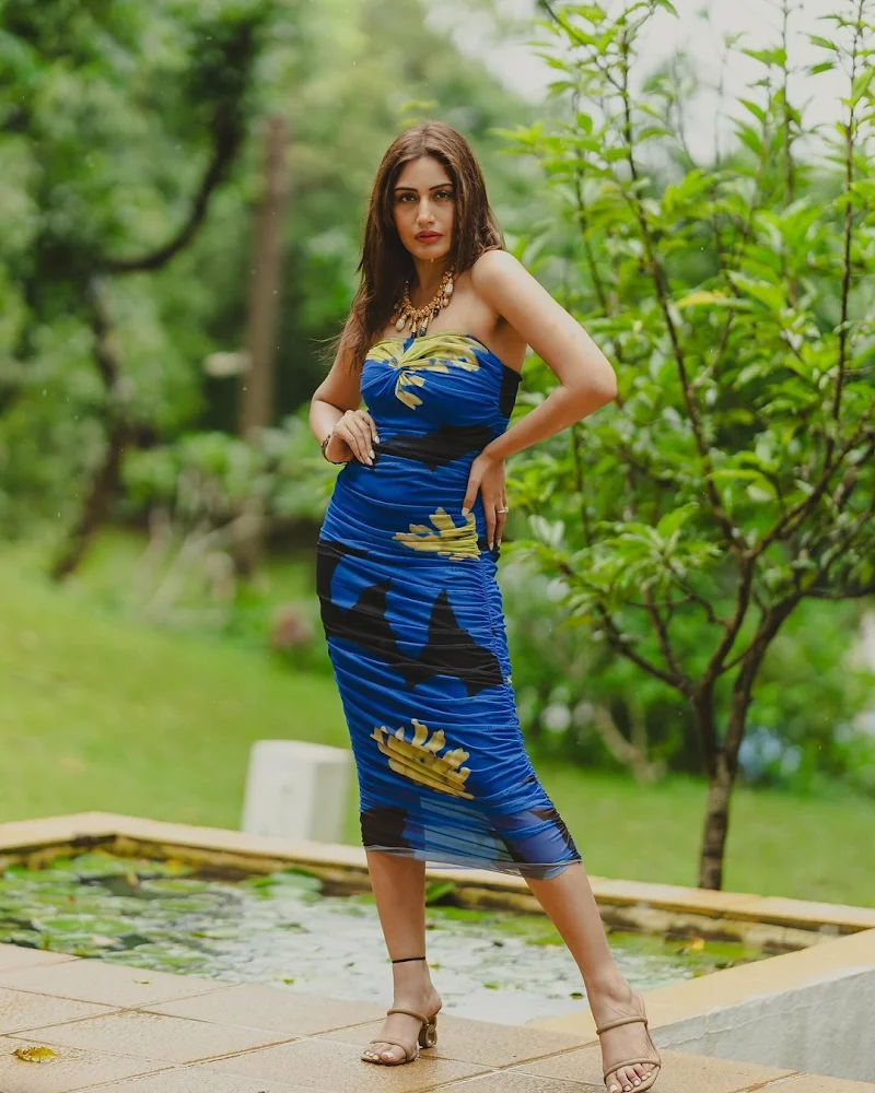 surbhi chandna blue off shoulder dress hot tv actress