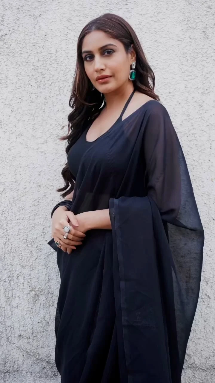 surbhi chandna sheer black saree hot tv actress