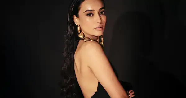 surbhi jyoti backless black dress indian tv actress sexy back