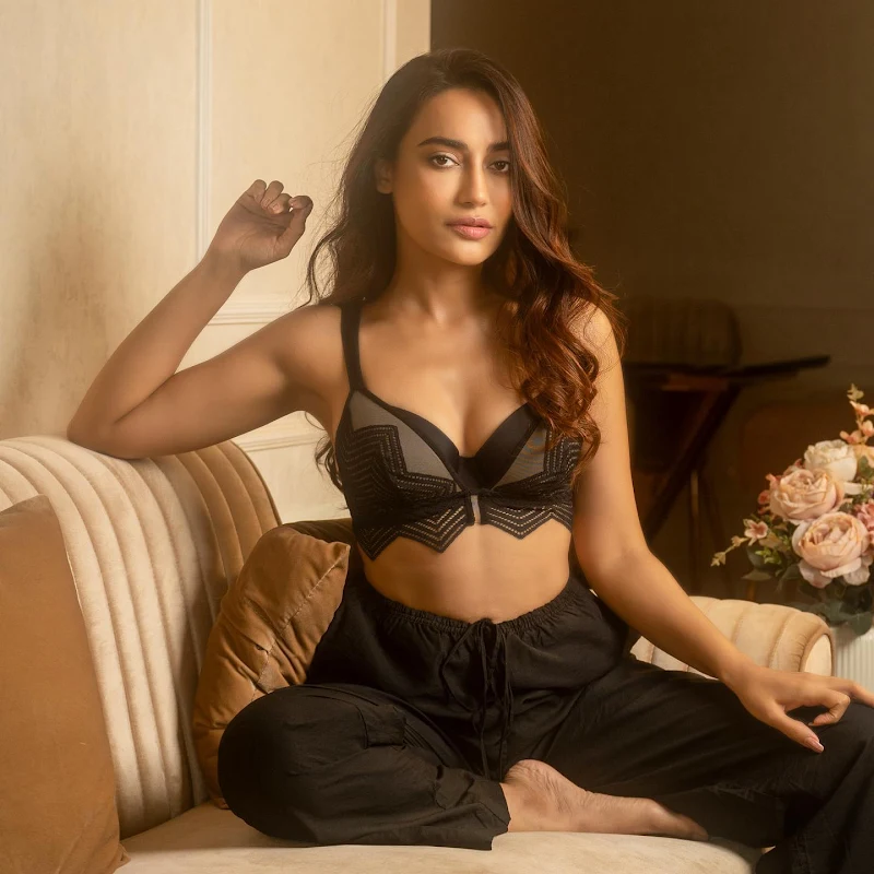 Surbhi Jyoti cleavage black bra top pants