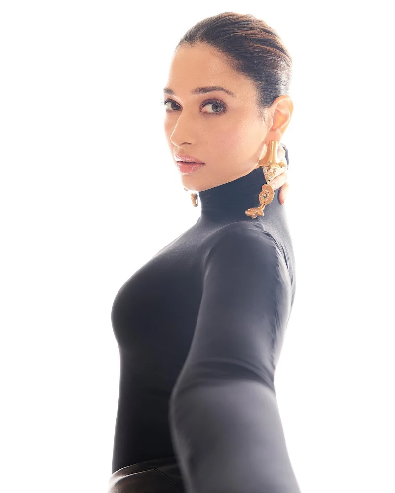 tamannaah black tight outfit curvy body