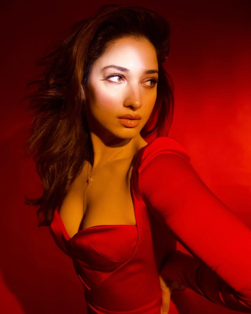 tamannaah red dress cleavage curvy actress