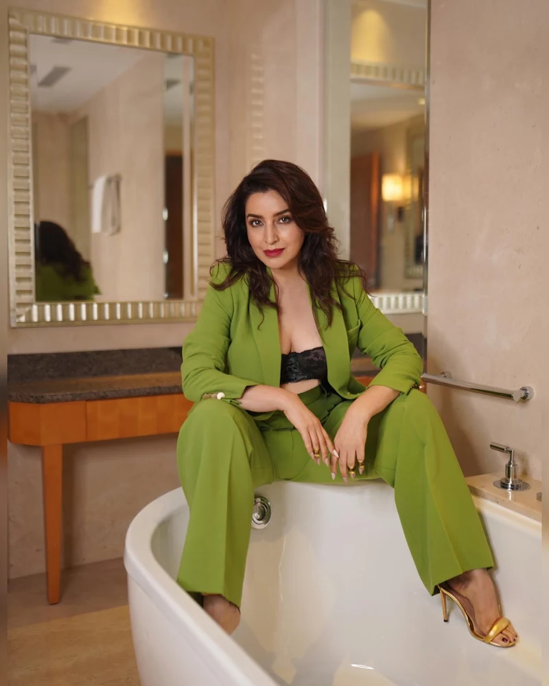 Tisca Chopra lacy bra green suit hot photoshoot